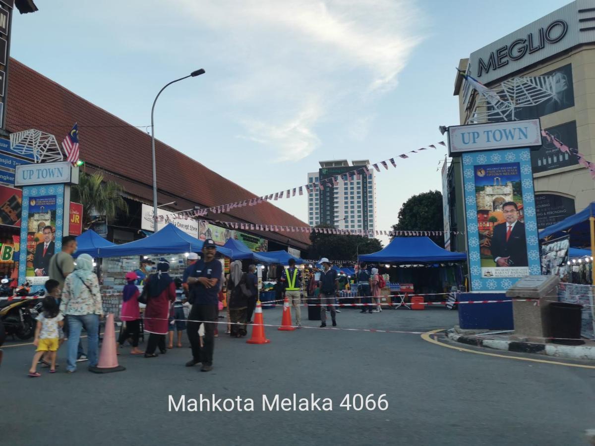 Mahkota 4066 Homestay *